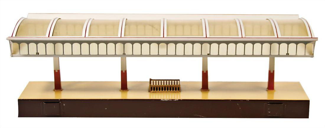 big platform roof, width: 52.5 cm, height: 17.5 cm,: big platform roof, width: 52.5 cm, height: 17.5 cm, very good condition, collection Katz German Description Gr. Bahnsteigüberdachung, B: 52,5 cm, H: 17,5 cm, sehr guter Zust., Sammlung Katz