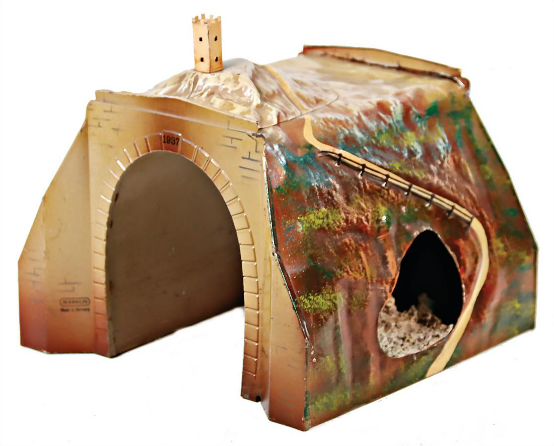 MÄRKLIN tunnel, with grotto and  castle tower, (1 of 1)