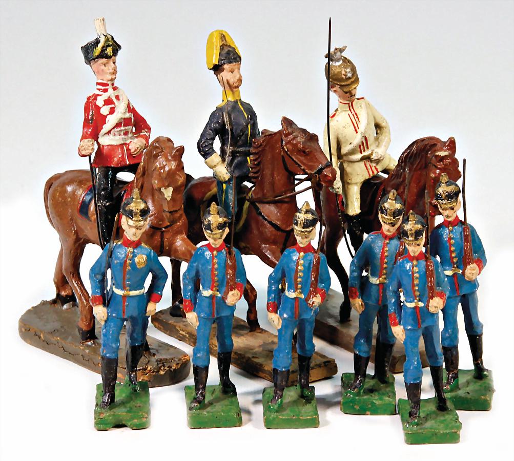 ELASTOLIN and  not marked, 10 cm, 6x marching, 3 (1 of 1)