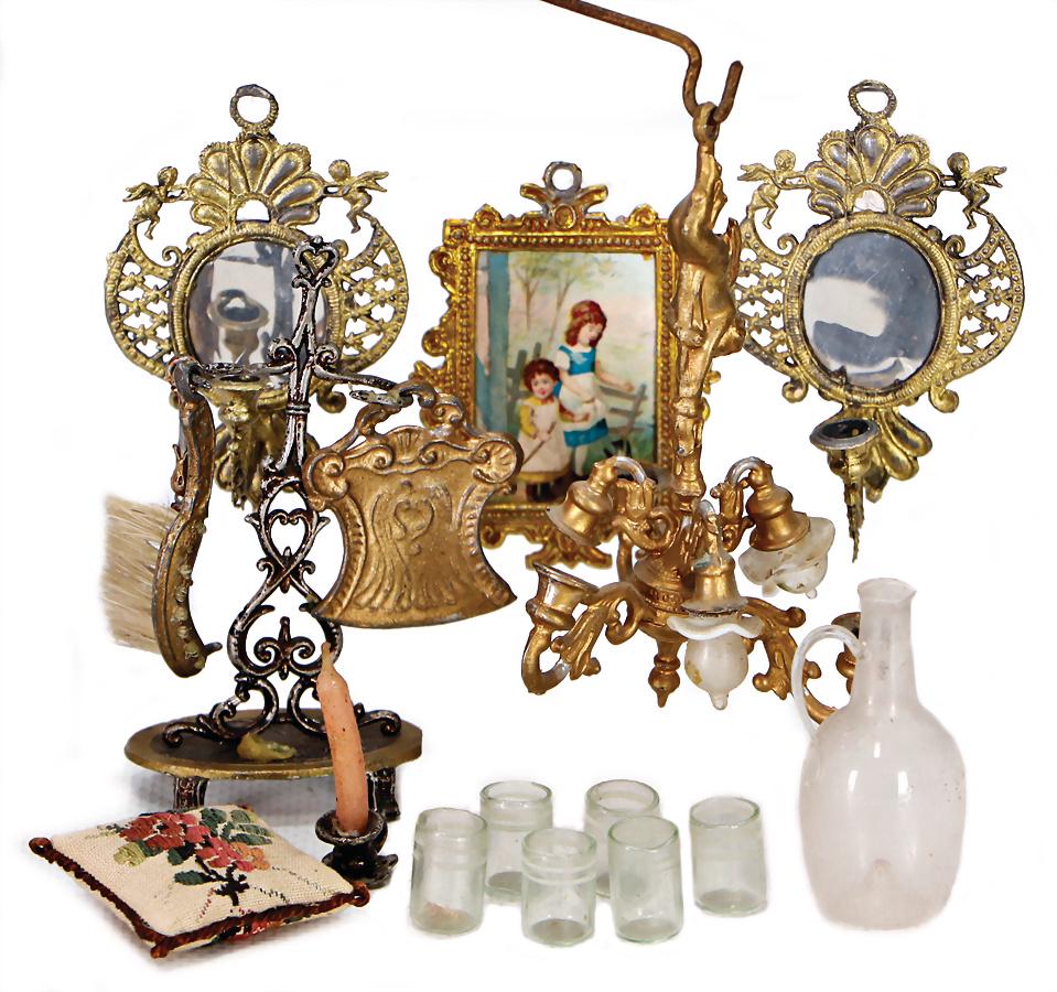 mixed lot of  dollhouse tin decoration pieces, ceiling (1 of 1)