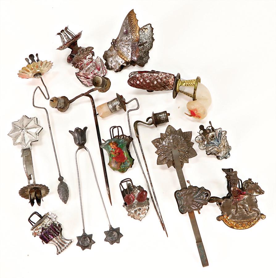 Christmas tree decoration, mixed lot of  clamps, sheet (1 of 1)