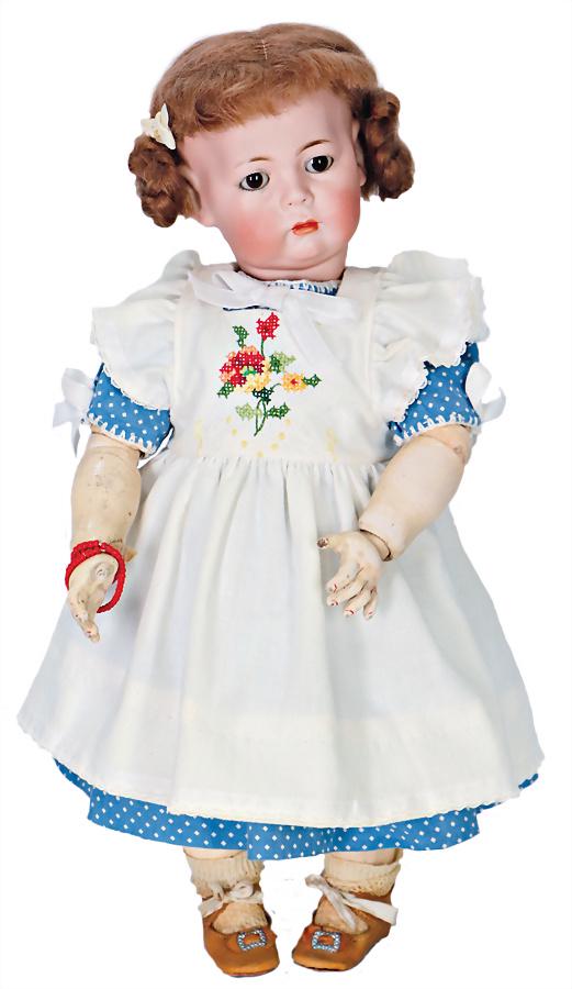 KÄMMER & REINHARD bisque porcelain socket head, (1 of 1)