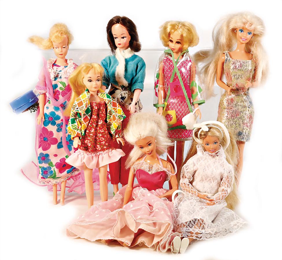 MATTEL Konv. Barbie, 5 Teile, untersch. Zeit, bespielt, (1 of 1)