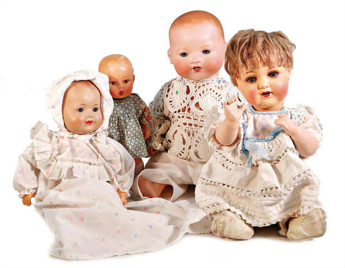 Konv. Puppen, AM 351.-7.K, Biskuit-Porzellankopf-Baby,: Konv. Puppen, AM 351.-7.K, Biskuit-Porzellankopf-Baby, 50 cm, blaue Schlafaugen, off. Mund, oben Zähne, Sitzbaby-Körper, Masse-Puppe, AM 996, Perücke nicht entfernt, interessanter Sitzbaby-Körper,