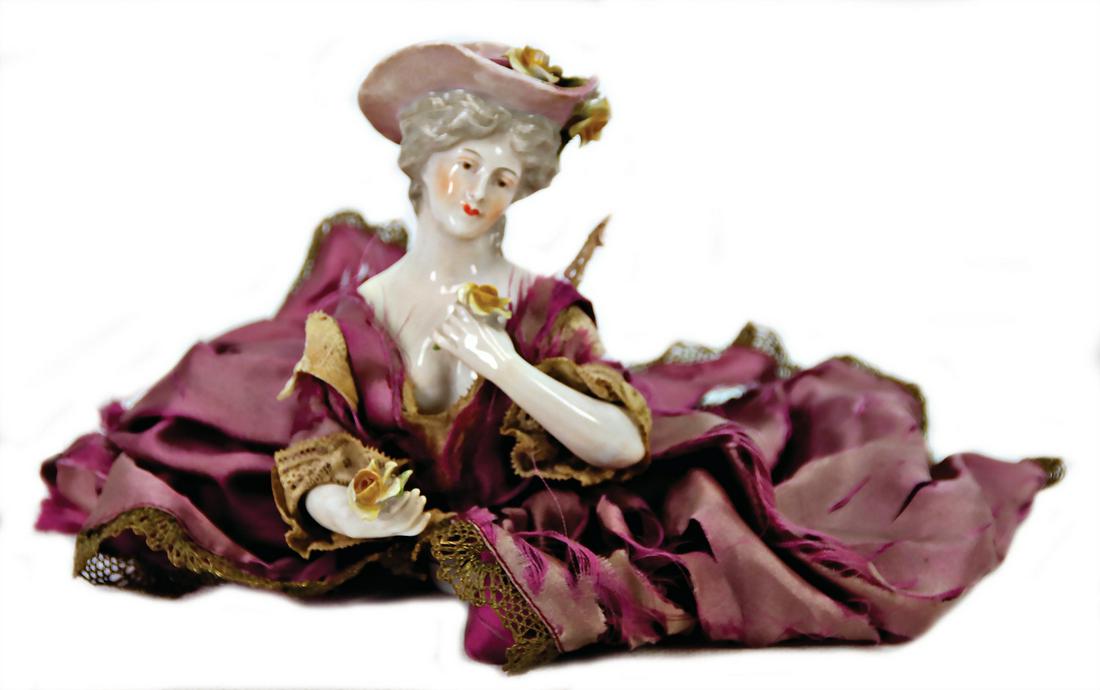 Baby-Puppe, glasiertes Porzellan, anmodell. Hut mit (1 of 1)