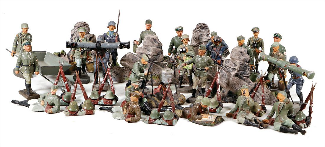ELASTOLIN mixed lot of  soldiers, World War II, mass, (1 of 1)