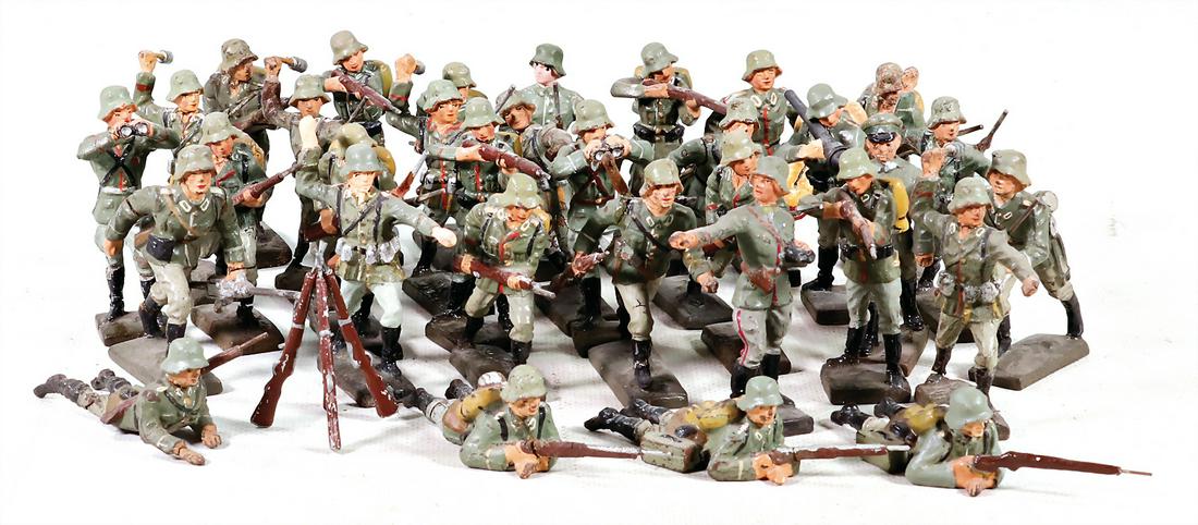 LINEOL mixed lot of  soldiers World War II, fighting, (1 of 1)