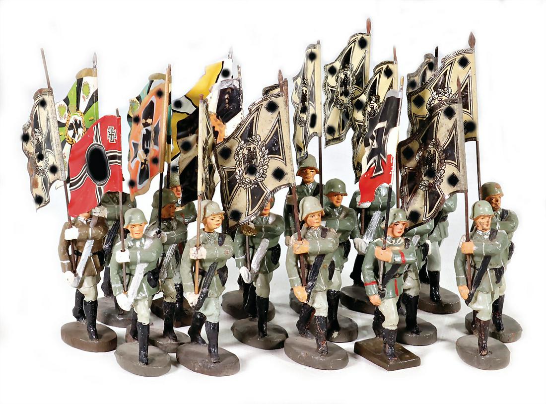 ELASTOLIN mixed lot of  flagbearers, Wehrmacht, World (1 of 1)