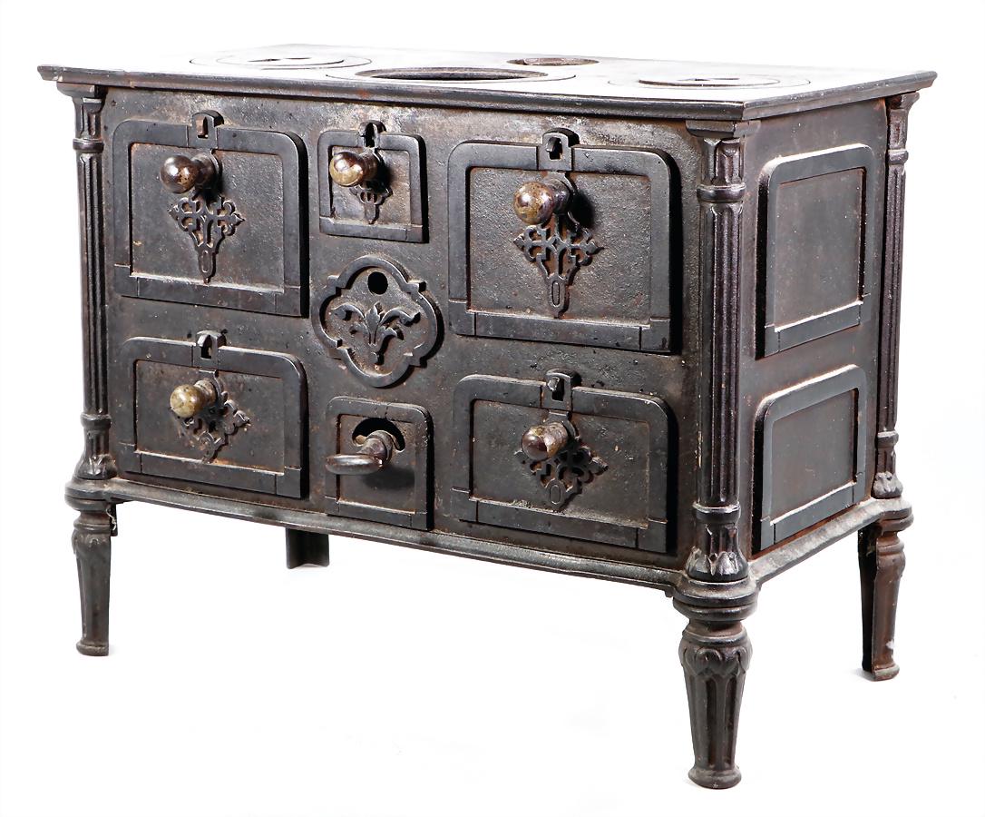 stove, casting, height: 33 cm, width: 31 cm, without: stove, casting, height: 33 cm, width: 31 cm, without funnel, some inserts are missing, tabletop is 1x broken at the top, high weight, please note the shipping costs, collection Katz German Description