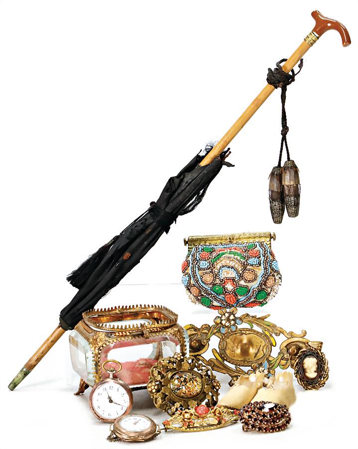 decoration pieces for a French Bébé, among it: decoration pieces for a French Bébé, among it Biedermeier fashion jewelry brooches, and 2 fob watches, pocket watch with a diameter: 3 cm, and brooches from 4-11 cm, 1 umbrella for stroll, bla