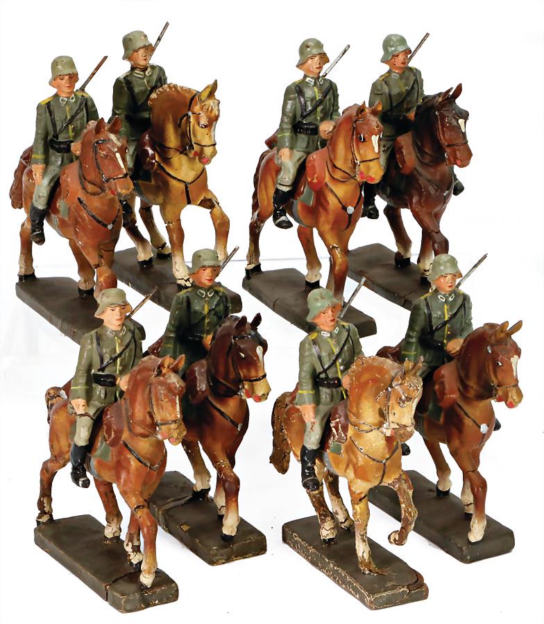 LINEOL mixed lot of  8 riders, mass figures, 7.5 cm, on (1 of 1)
