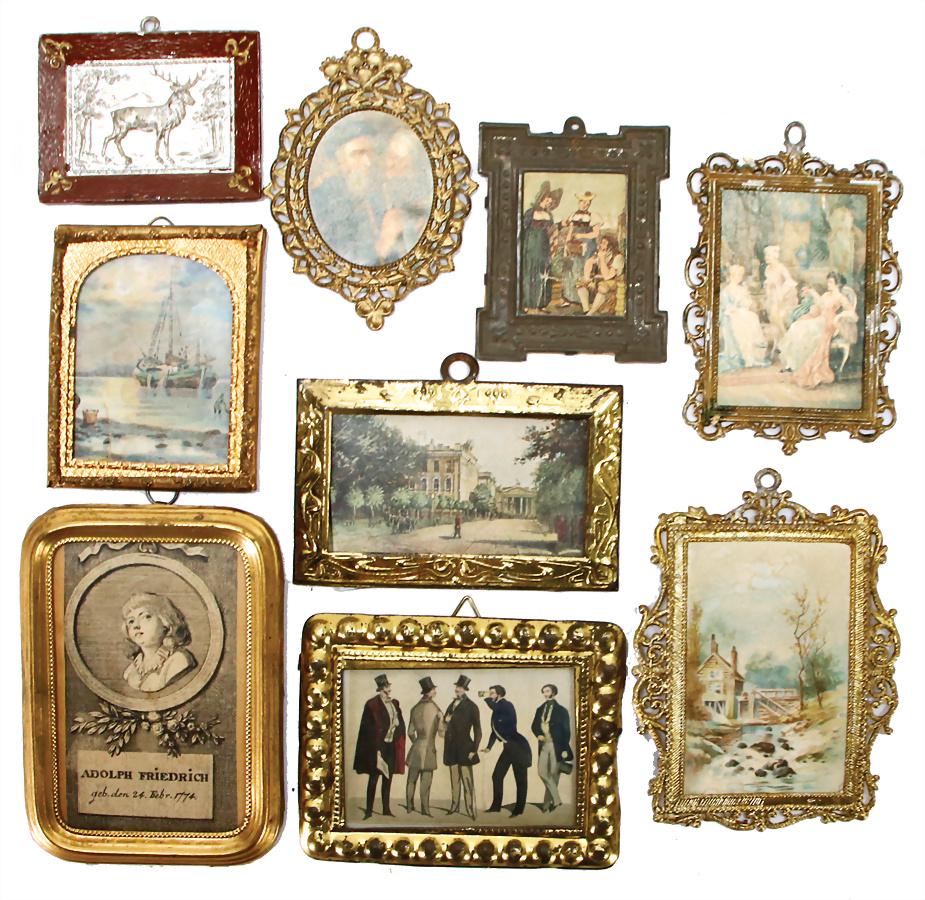 dollhouse doll pictures, sheet brass and tin frame, 1: dollhouse doll pictures, sheet brass and tin frame, 1 tin picture, 4.5-9.5 cm, 9 pieces German Description Puppenstuben-Puppenbilder, Messingblech- u. Zinnrahmen, 1 Zinnzierbild, 4,5-9,5 cm, 9 Teile