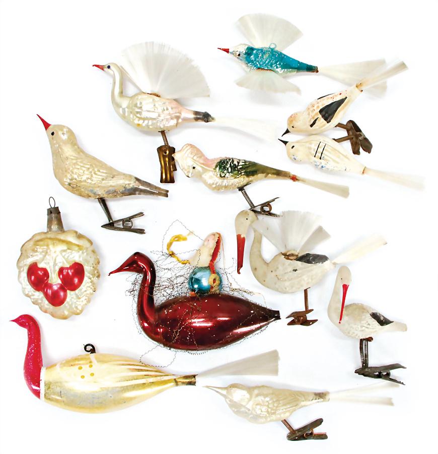 Christmas tree decoration, glass, birds, ear, bird with: Christmas tree decoration, glass, birds, ear, bird with small Santa Claus, 10 pieces German Description Christbaumschmuck, Glas, Vögel, Ähre, Vogel mit kl. Weihnachtsmann, 10 Teile