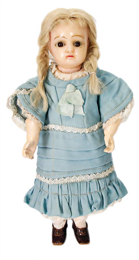 KESTNER wax coated papier mâché socket head doll, 28: KESTNER wax coated papier mâché socket head doll, 28 cm, brown sleepy eyes, the mohair wig wasn't removed, please note that it is risky to transport the eye mechanism, jointed body with fix wrists,