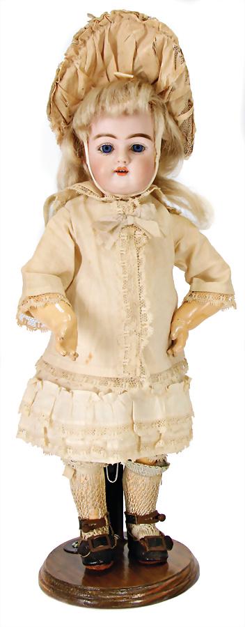 bisque porcelain head doll, marked 19-3X Germany, 28: bisque porcelain head doll, marked 19-3X Germany, 28 cm, blue sleepy eyes, opened mouth, upper teeth, pierced ears, jointed body with fix wrists, very nice original clothes, shoes and socks, very nice