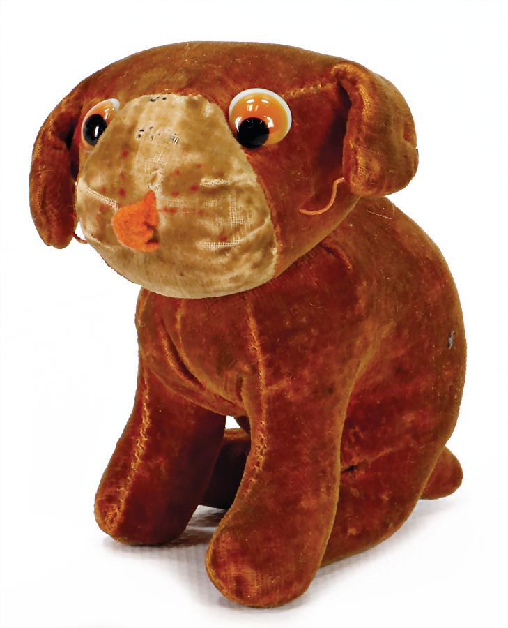 STEIFF Pip, velvet, orange (darkened), caricature eyes,: STEIFF Pip, velvet, orange (darkened), caricature eyes, 8 cm, with button, long stretched F, 8 cm, 1927-30, snout is slightly worn, otherwise good condition, collection Koskinen German Description STE