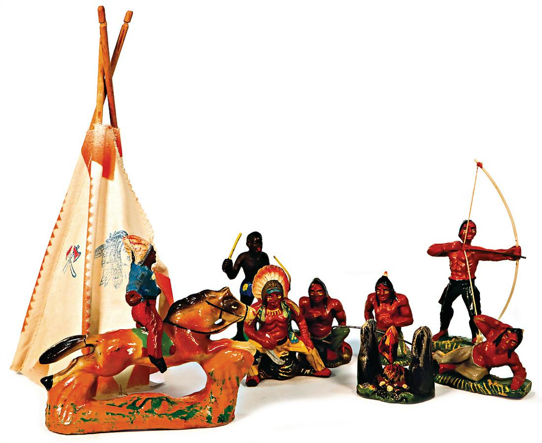 Amerindian, mass, not marked, 8 cm, riders, fighting, camp life, with teepee, mostly condition 1-2, (1 of 1)