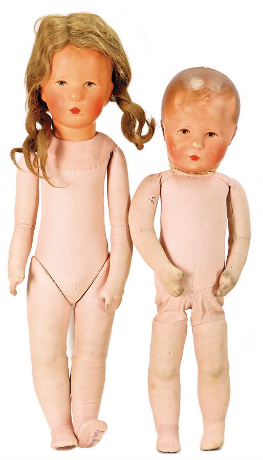 KÄTHE KRUSE Strampelchen, fabric head, 3 clearly visible seams at the back of the head, loose: KÄTHE KRUSE Strampelchen, fabric head, 3 clearly visible seams at the back of the head, loose sewed on arms and legs, head was probably reworked by KÄTHE KRUSE, color deviations between the 