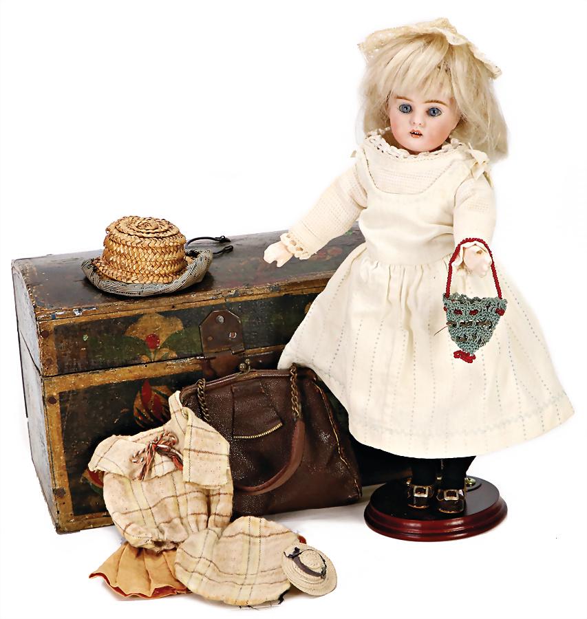 bisque porcelain socket head doll, mark is badly visible, original wig couldn't be removed, please: bisque porcelain socket head doll, mark is badly visible, original wig couldn't be removed, please note that it is risky to transport the eye mechanism, blue sleepy eyes, opened mouth, line of upper t
