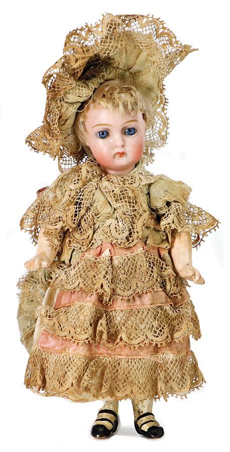 bisque porcelain head doll, 13.5 cm, socket head, fix inset blue  glass eyes, closed mouth, old (1 of 1)