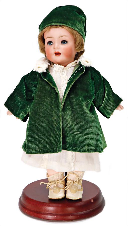 KÄMMER & REINHARDT 126, 25 cm, socket head, blue sleepy eyes, opened mouth, upper teeth,: KÄMMER & REINHARDT 126, 25 cm, socket head, blue sleepy eyes, opened mouth, upper teeth, standing mass body, with big stomach, old mohair wig, old shoes, a bit glue rests at the cheek G