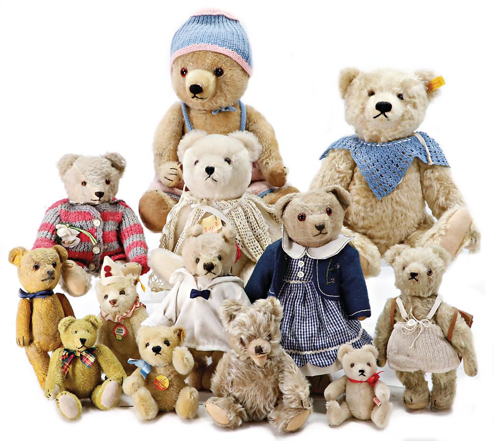12 pieces, bears, postwar era, '50s and  replicas, used - good condition   German Description  12 (1 of 1)