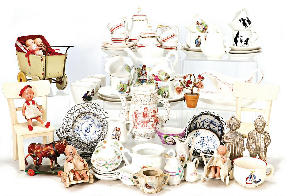 big mixed lot , pram, sheet metal, 17 cm, porcelain service pieces, serving plate blue/white, small (1 of 1)