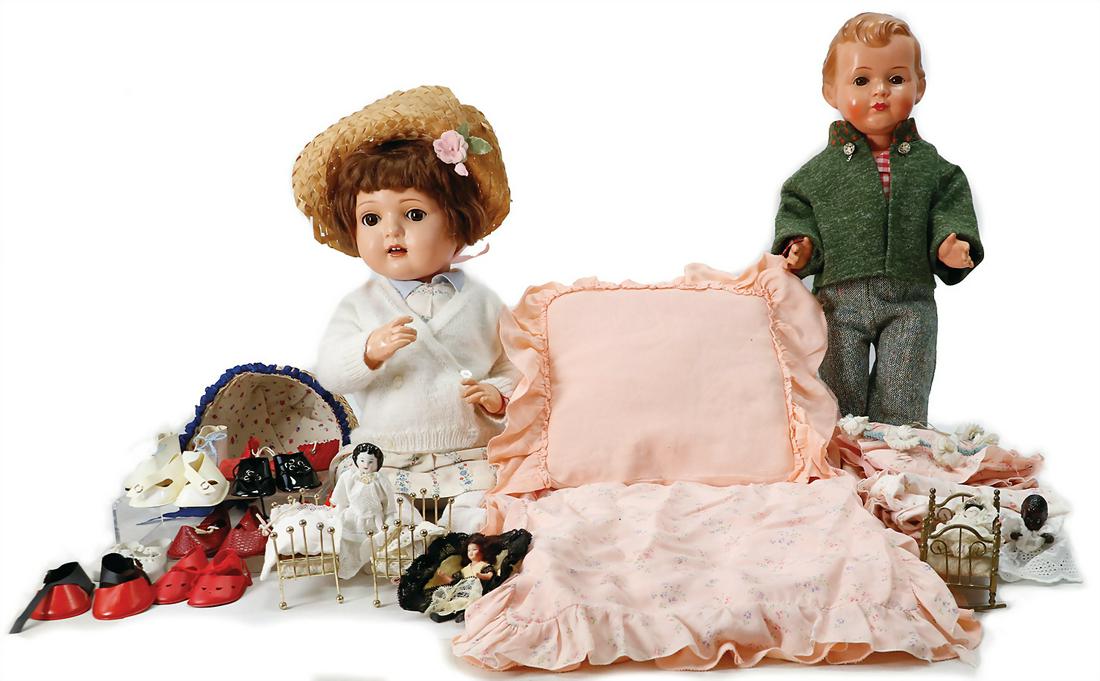 mixed lot of dolls, BRUNO SCHMIDT, boy, celluloid, 44 cm, girl, celluloid, 43 cm, please note that: mixed lot of dolls, BRUNO SCHMIDT, boy, celluloid, 44 cm, girl, celluloid, 43 cm, please note that it is risky to transport the eyes, with some pieces of doll clothes, 2 small beds, small parts German