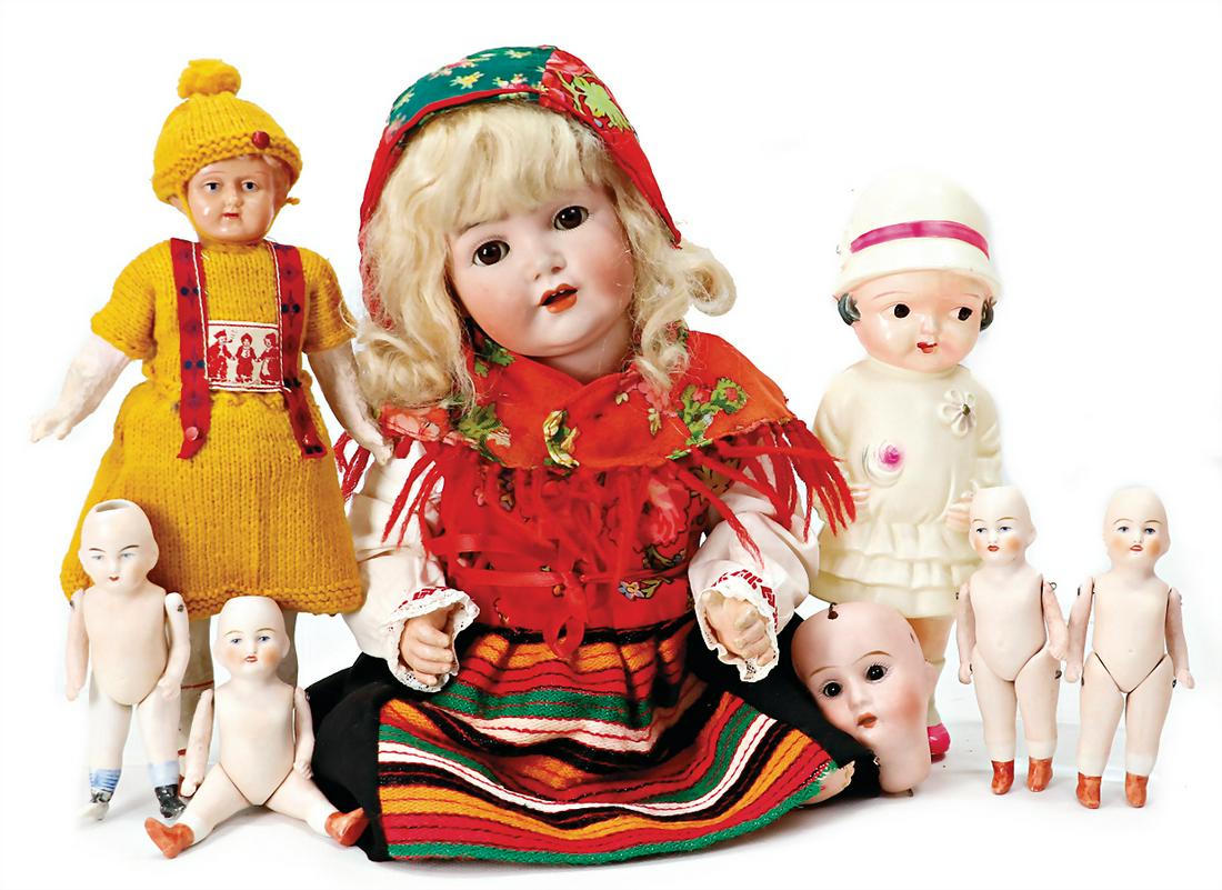 SIMON & HALBIG mixed lot 8 x dolls, 1 x SIMON & HALBIG bisque porcelain baby, opened,: SIMON & HALBIG mixed lot 8 x dolls, 1 x SIMON & HALBIG bisque porcelain baby, opened, mouthtwo upper teeth, brown sleepy eyes, fix put on wig, please note that it is risky to transport