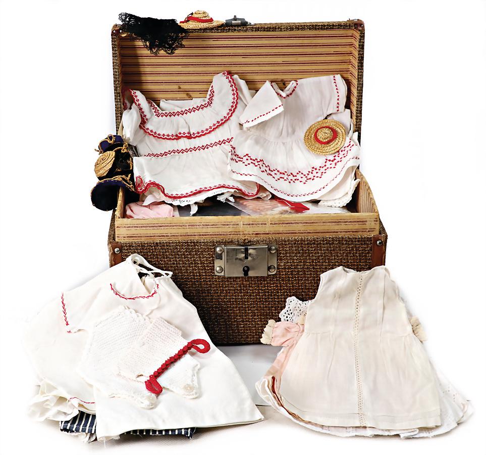 Trousseau-suitcase, filled with nice doll clothes, early, exceptional hat, small hats, suitcase, (1 of 1)