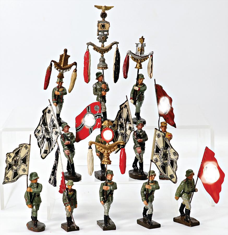 mixed lot of LINEOL, ELASTOLIN, and others, 12 flagbearers, standard bearer, World War II, good - (1 of 1)