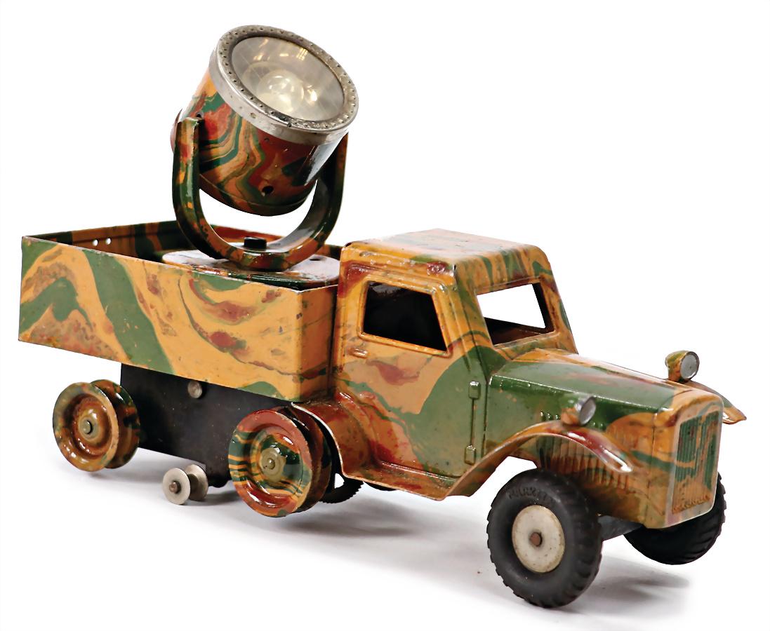 MÄRKLIN truck with headlight, sheet metal, mimicry, chain drive, chain is missing, screwing for (1 of 1)