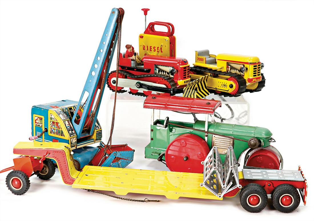 treasure chest, ARNOLD, 7060, caterpillar, with driver figure, with battery-operated, 17 cm, chain: treasure chest, ARNOLD, 7060, caterpillar, with driver figure, with battery-operated, 17 cm, chain is torn, otherwise slightly used, good, tracked vehicle, SIMPLEX, battery-operated, wasn't technical&