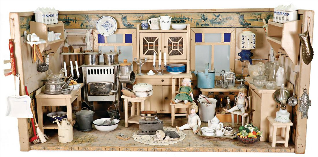 dollhouse kitchen, c. 1910, wallpaper, Delfter tile pattern, width: 72 cm, height: 36 cm, furnished, (1 of 1)