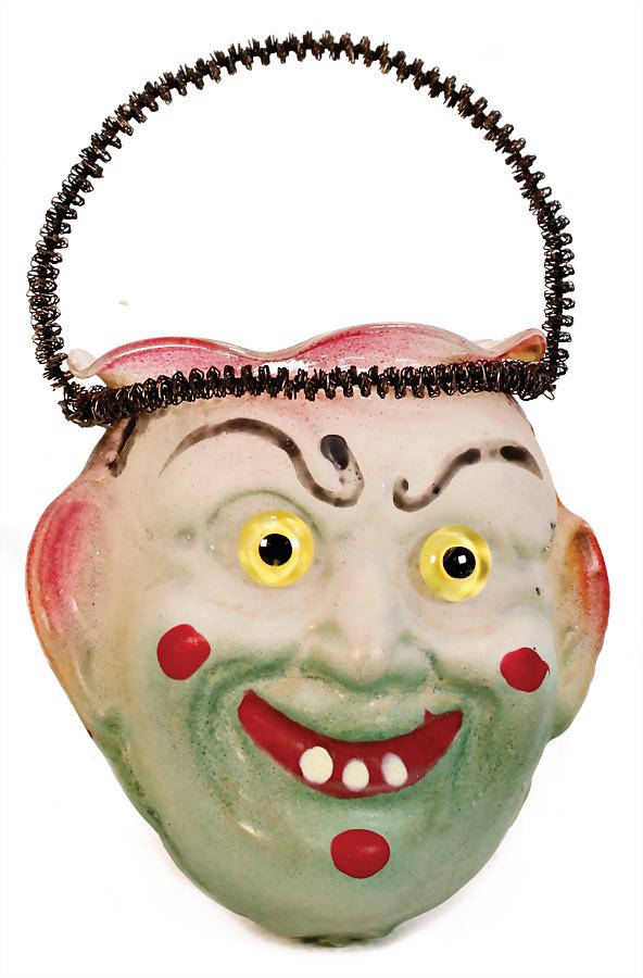 Christmas tree decoration, Candle Hoedes, lantern with glass eyes, age? German Description: Christmas tree decoration, Candle Hoedes, lantern with glass eyes, age? German Description Christbaumschmuck, Candle Hoedes, Laterne mit Glasaugen, Alter?