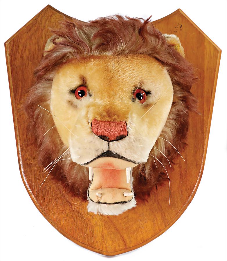STEIFF lion trophy, mohair, light brown mane, animal head as hunting trophy, exclusive for USA, with (1 of 2)