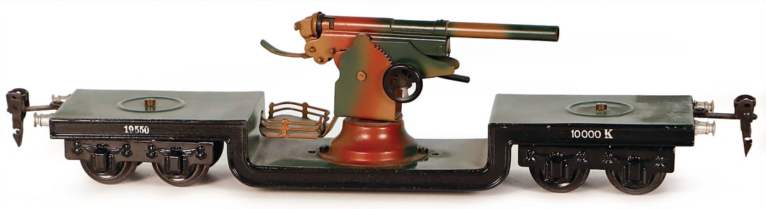 MÄRKLIN gauge 0, 4-axled freight waggon with anti-aircraft-gun, 1955, 31 cm, very good: MÄRKLIN gauge 0, 4-axled freight waggon with anti-aircraft-gun, 1955, 31 cm, very good condition German Description MÄRKLIN Spur 0, 4-achsiger Güterwagen mit Flakgeschütz, 1955, 31