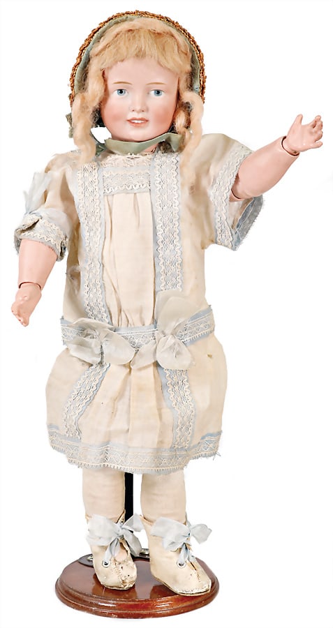 SIMON & HALBIG bisque porcelain socket head, marked 151 S&H 5½, bisque porcelain socket head,: SIMON & HALBIG bisque porcelain socket head, marked 151 S&H 5½, bisque porcelain socket head, character-face, blue painted eyes, opened/closed mouth, modeled line of teeth, German jointed body wi