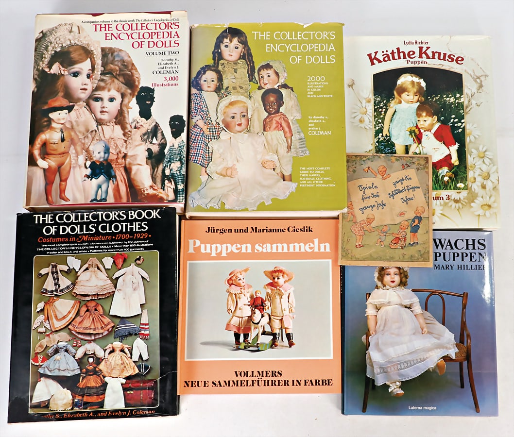 mixed lot of literature, KÄTHE KRUSE, "Das gr. Puppenspiel", 1951, SCHILDKRÖT booklet,: mixed lot of literature, KÄTHE KRUSE, "Das gr. Puppenspiel", 1951, SCHILDKRÖT booklet, "Puppen sammeln", Marianne Cieslik, wax dolls, Mary Hillier, KÄTHE KRUSE, Lydia Richter, "The Coll
