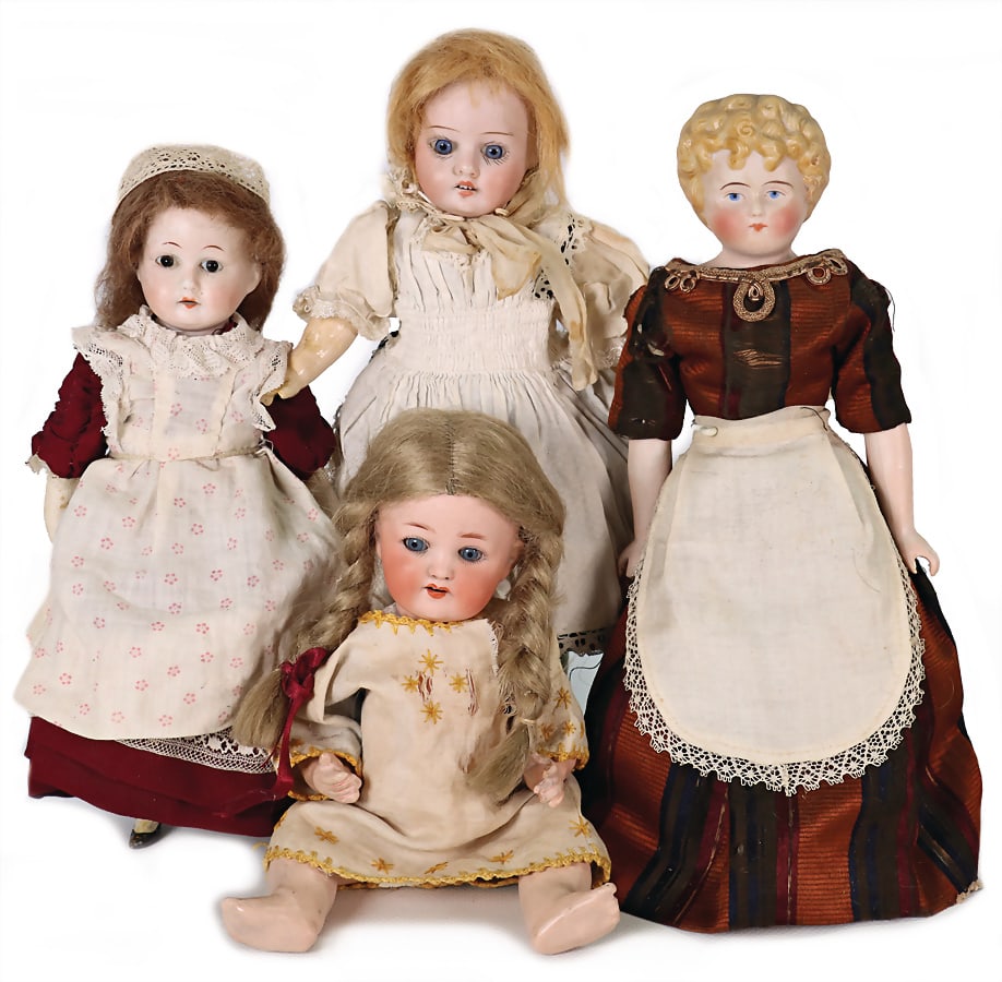 mixed lot of dolls, small Parian doll, repaired breast plate, body with moth damage, bisque shoulder: mixed lot of dolls, small Parian doll, repaired breast plate, body with moth damage, bisque shoulder headed doll, marked WELSCH, 22 cm, small doll, ARMAND MARSEILLE, simple jointed body, 27 cm, HEUBAC
