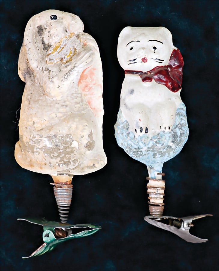 Christmas tree decoration, 2 pieces, frosted glass, with clamp, hare with carrot, 12 cm, 1 cat, 10: Christmas tree decoration, 2 pieces, frosted glass, with clamp, hare with carrot, 12 cm, 1 cat, 10 cm, loss of paint German Description Christbaumschmuck, 2 Teile, Milchglas, mit Klammer, Hase mit M&#