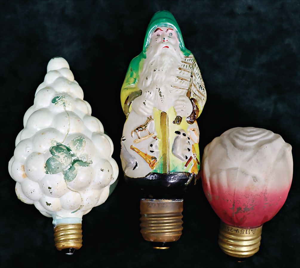 3 pieces Christmas bulbs, unusual, blossom, 8.5 cm, christmas tree, 12 cm, 1 Santa Claus, 14.5 cm,: 3 pieces Christmas bulbs, unusual, blossom, 8.5 cm, christmas tree, 12 cm, 1 Santa Claus, 14.5 cm, wasn't technical tested, for decorative purposes only German Description 3 Teile Weihnachtsbirn