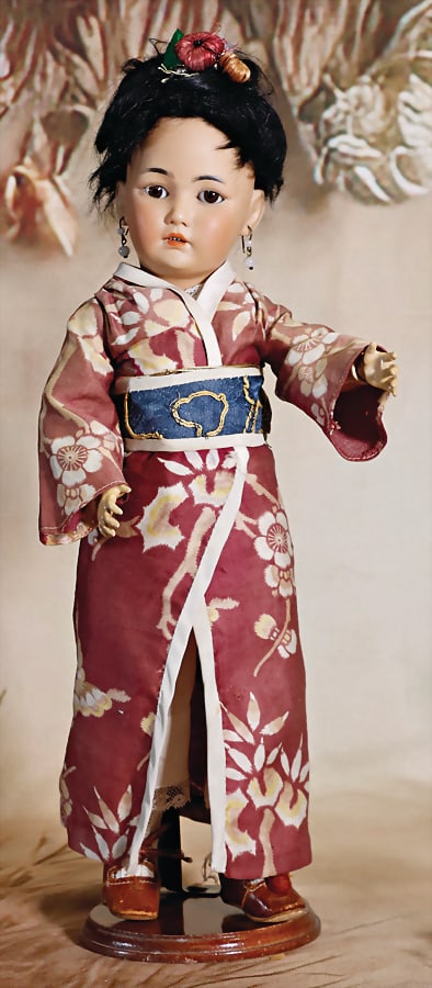 SIMON & HALBIG Myanmarin, 38 cm, bisque socket head, brown sleepy eyes, opened mouth, upper: SIMON & HALBIG Myanmarin, 38 cm, bisque socket head, brown sleepy eyes, opened mouth, upper teeth, pierced ears, jointed body, stronger wig pull, old wig, old clothes and shoes German Description