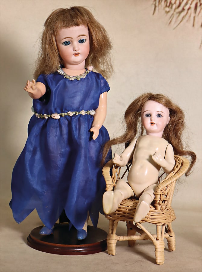 S&C bisque porcelain socket head, mark in the neck 4 S&C Germany, blue sleepy eyes, opened: S&C bisque porcelain socket head, mark in the neck 4 S&C Germany, blue sleepy eyes, opened mouth, line of upper teeth, pierced ears, head was glued, standing mass body, with modelled sho