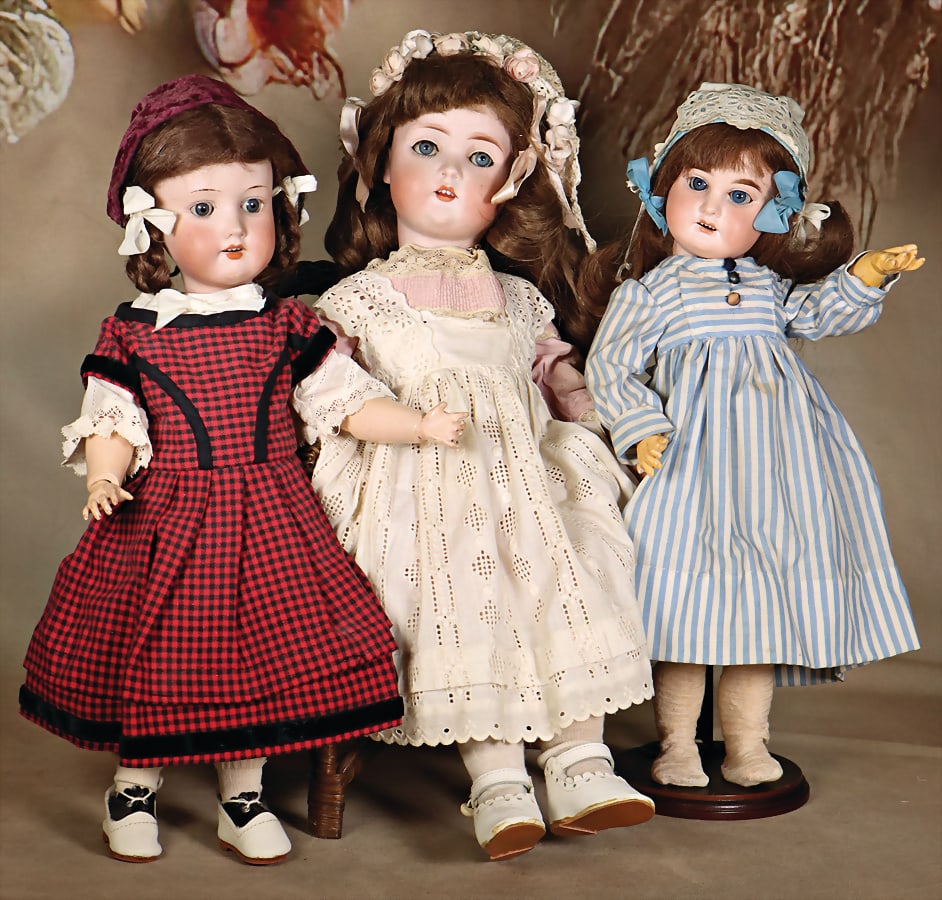 3 pieces, bisque porcelain head dolls, ARMAND MARSEILLE, 1894, 35 cm, bisque socket head, blue: 3 pieces, bisque porcelain head dolls, ARMAND MARSEILLE, 1894, 35 cm, bisque socket head, blue sleepy eyes, doll has a slight cast, firing crack at the top of head, simple jointed body, fix wrists, 1