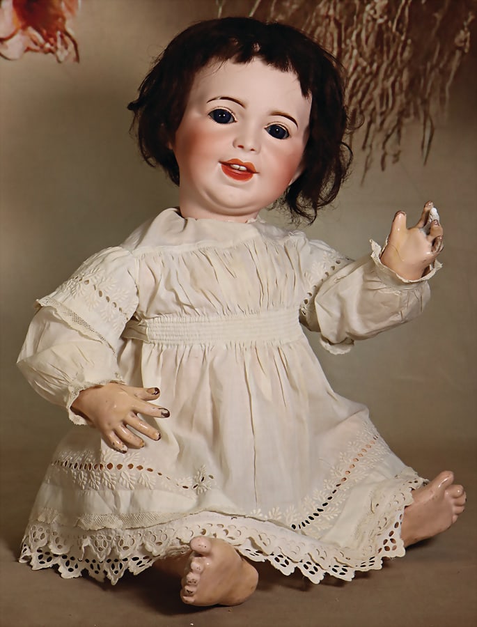 SFBJ 236, size 11, 51 cm, blue sleepy eyes, opened/closed mouth, modelled upper teeth, baby: SFBJ 236, size 11, 51 cm, blue sleepy eyes, opened/closed mouth, modelled upper teeth, baby with sitting body, with slightly stick-out toe, several hairline cracks, old clothes, real hair wig Ge