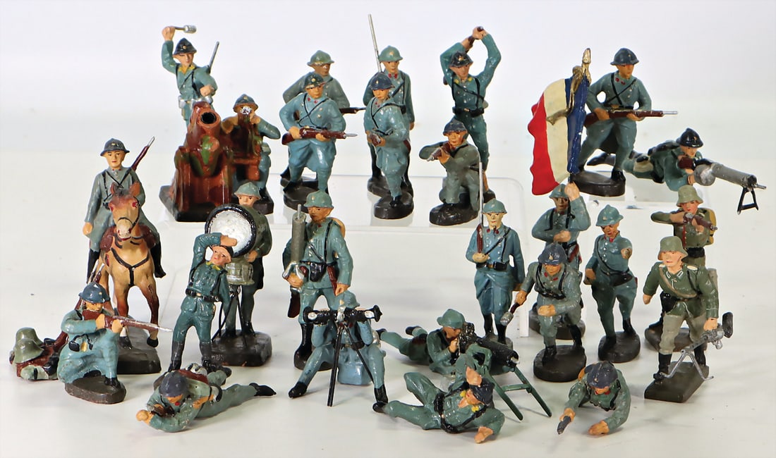 ELASTOLIN mixed lot World War II, soldiers, France, height: 7 cm, mass, condition 2-3, fighting (1 of 1)