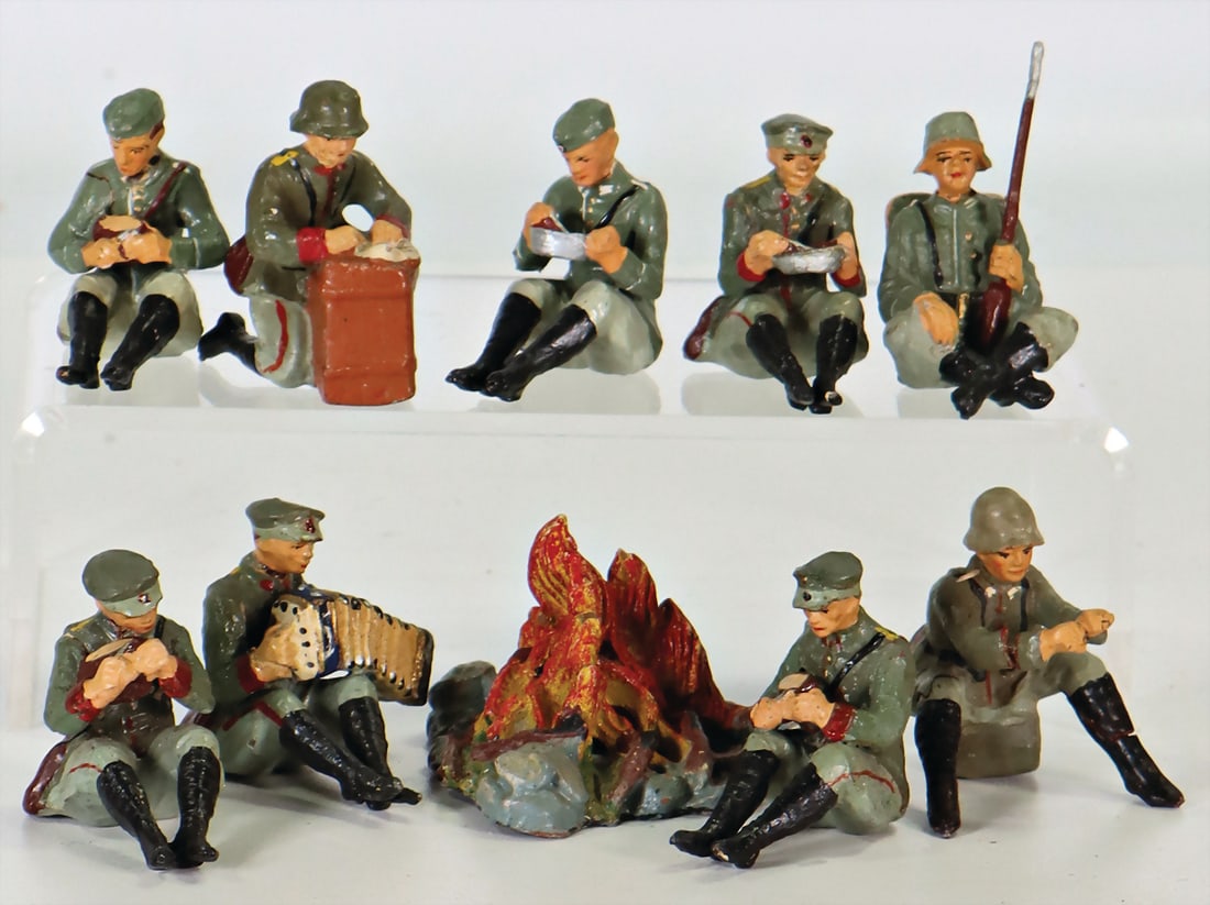 ELASTOLIN soldiers, camp life, condition 2-3, height: 4 cm, mass, 10 pieces   German Description (1 of 1)