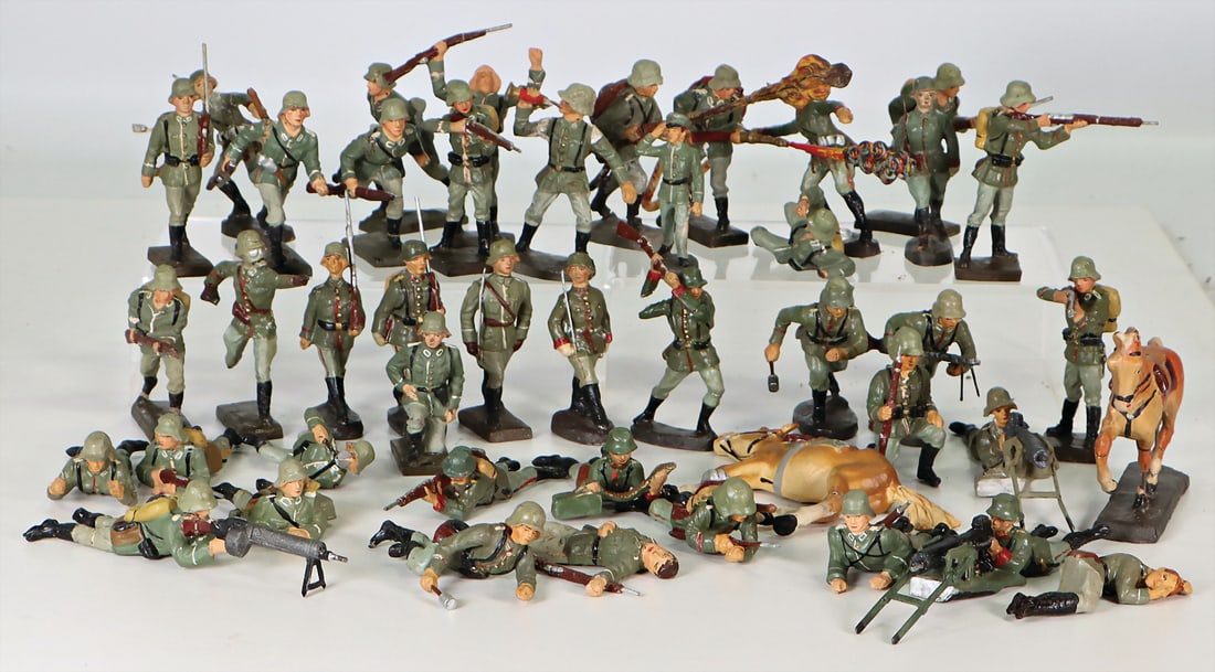 ELASTOLIN / LINEOL big mixed lot of soldiers, World War II, fighting, mass, condition 3, 7 cm (1 of 1)