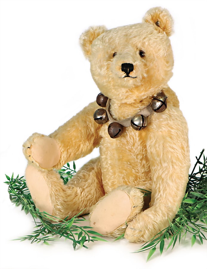 STEIFF bear, c. 1925, with button, block letters and very good preserved, red cloth tag label, (1 of 5)